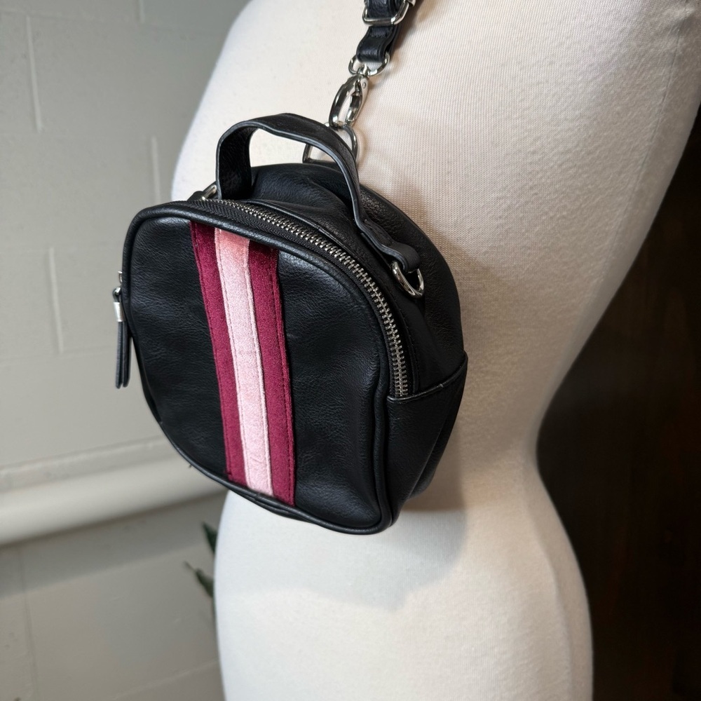 Candie's Black Crossbody with Pink details versatile crossbody shoulder Purse - Picture 2 of 11
